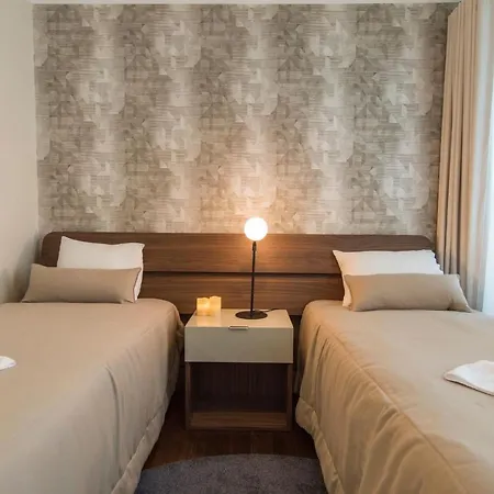 Lejlighed Lovelystay Sottomayor Luxury With Outdoor Pool