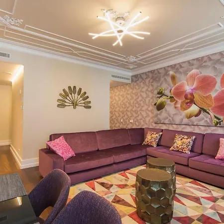 Lovelystay Sottomayor Luxury With Outdoor Pool Lejlighed