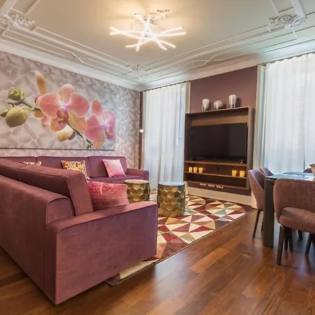 Lejlighed Lovelystay Sottomayor Luxury With Outdoor Pool *